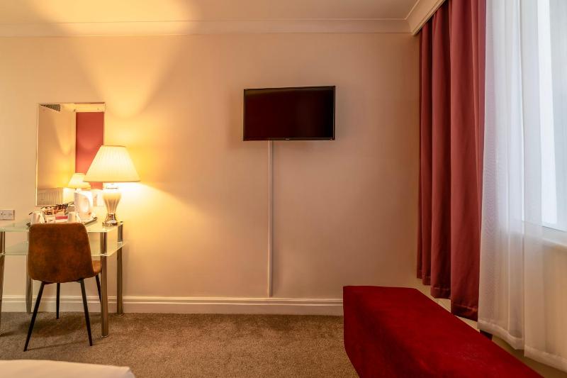 Superior Double Room image 2