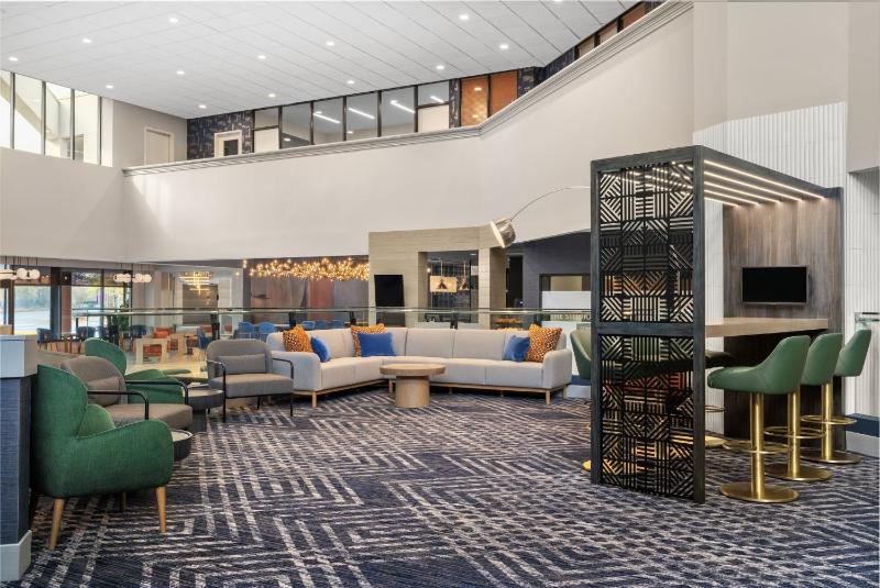 Crowne Plaza Virginia Beach Town Center by IHG - image 1