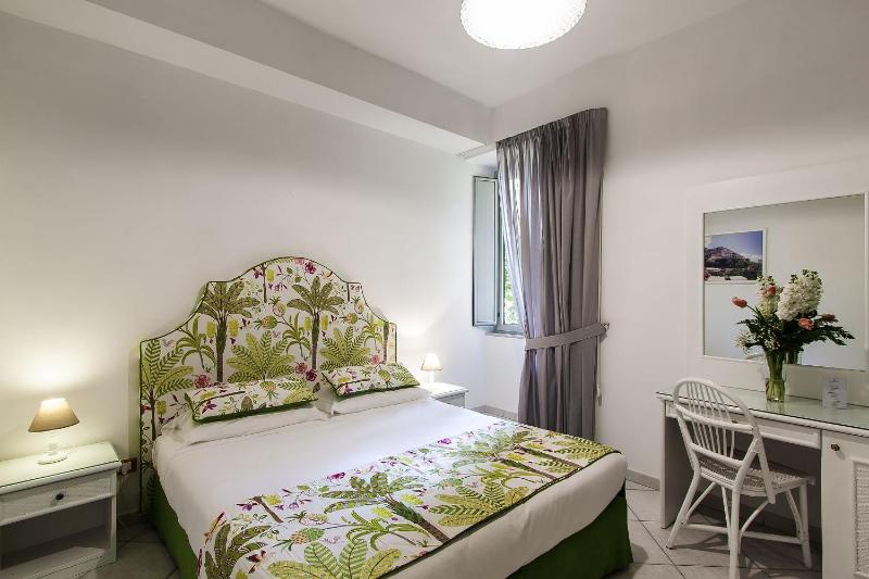 Palazzo Starace - image 32