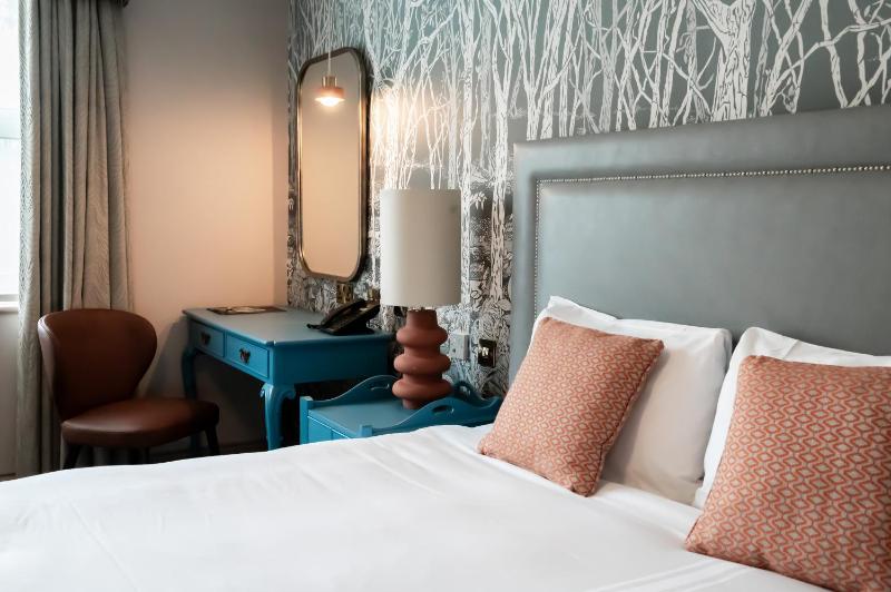 Classic Room Family image 1