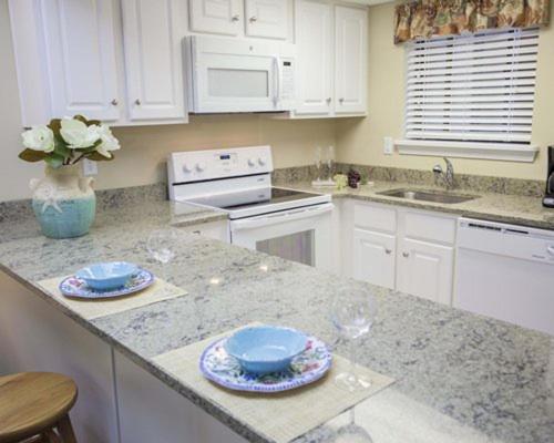 One-Bedroom Apartment image 2