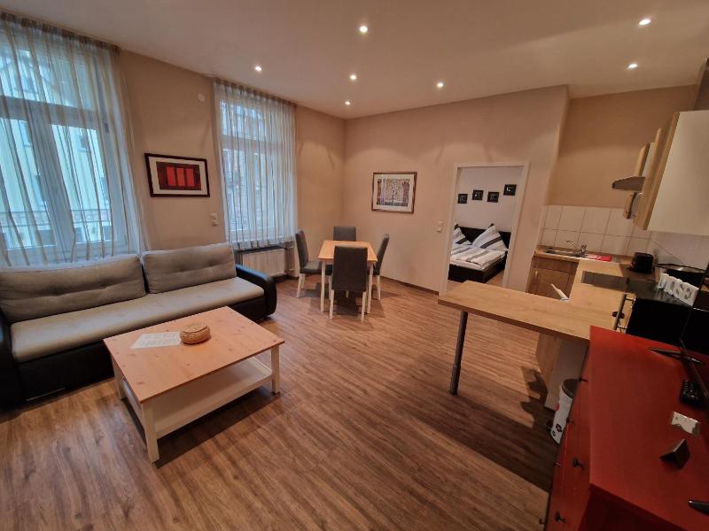 One-Bedroom Apartment image 3