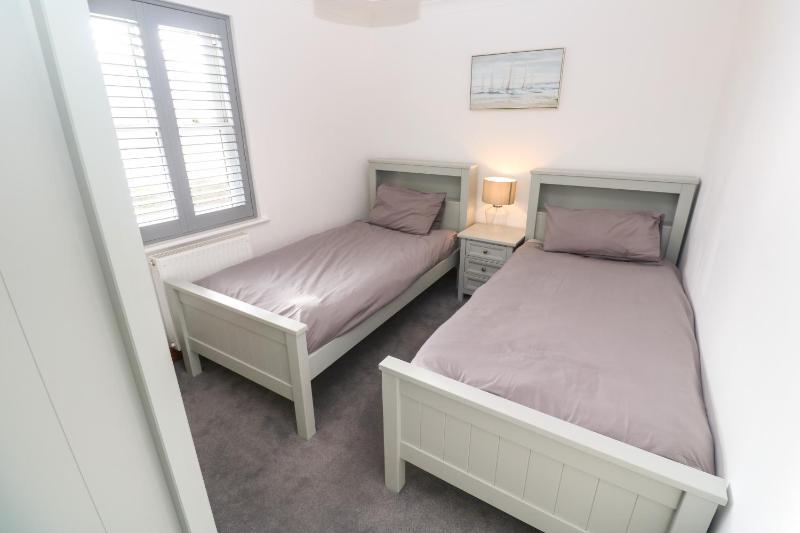 15 Tower Meadows - image 29