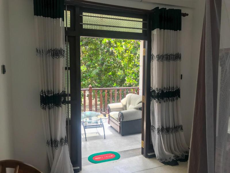 Oneida Villa & Restaurant - image 24