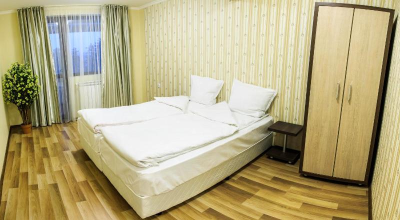 Comfort Double Room with Bath image 2