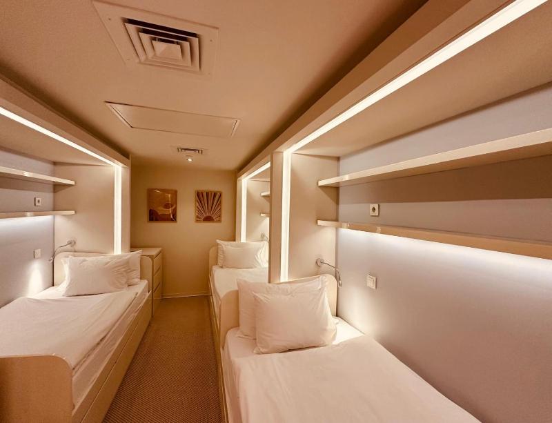 Standard Triple Room image 1