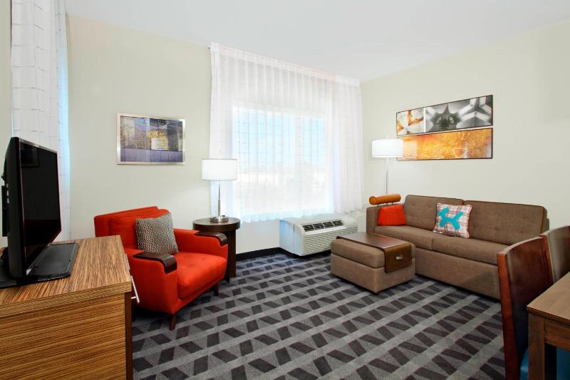 Two Bedroom 2 room Suite image 1