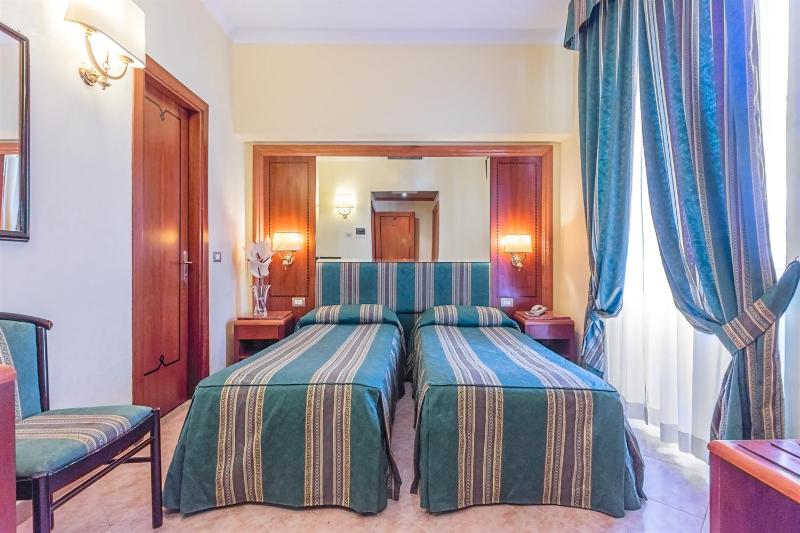 Standard Double or Twin Room image 1