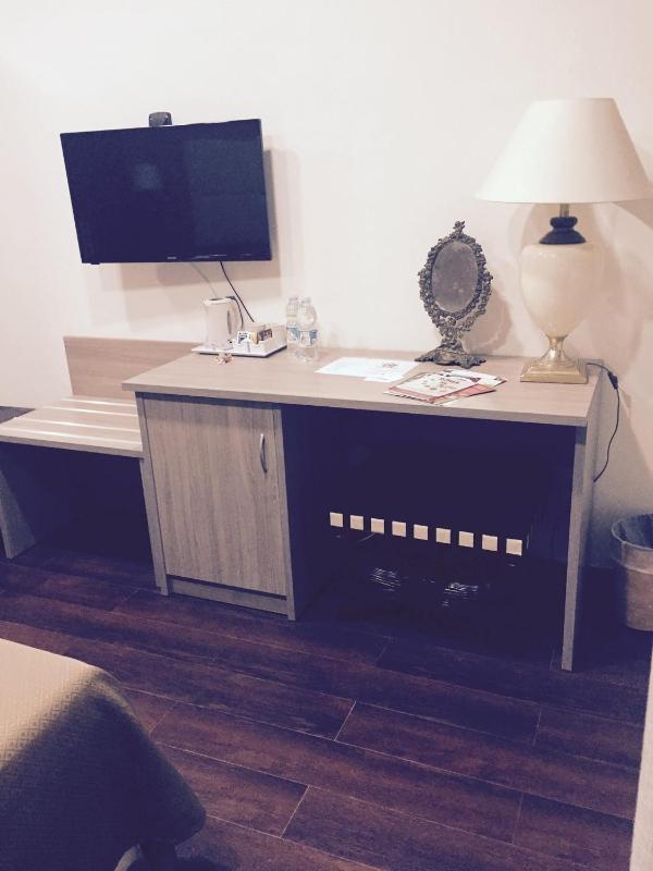 Standard Suite image 2