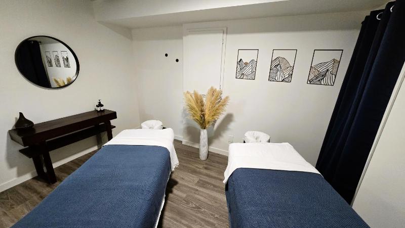 Sunset Resorts Canmore and Spa - image 44
