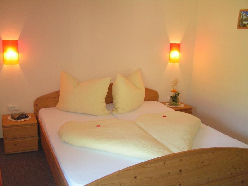 Apartment with Mountain View image 4