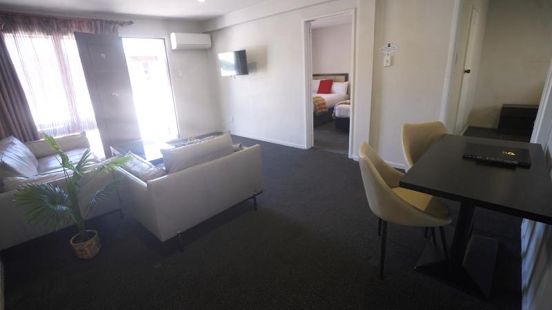 Abbey Motor Lodge - image 15