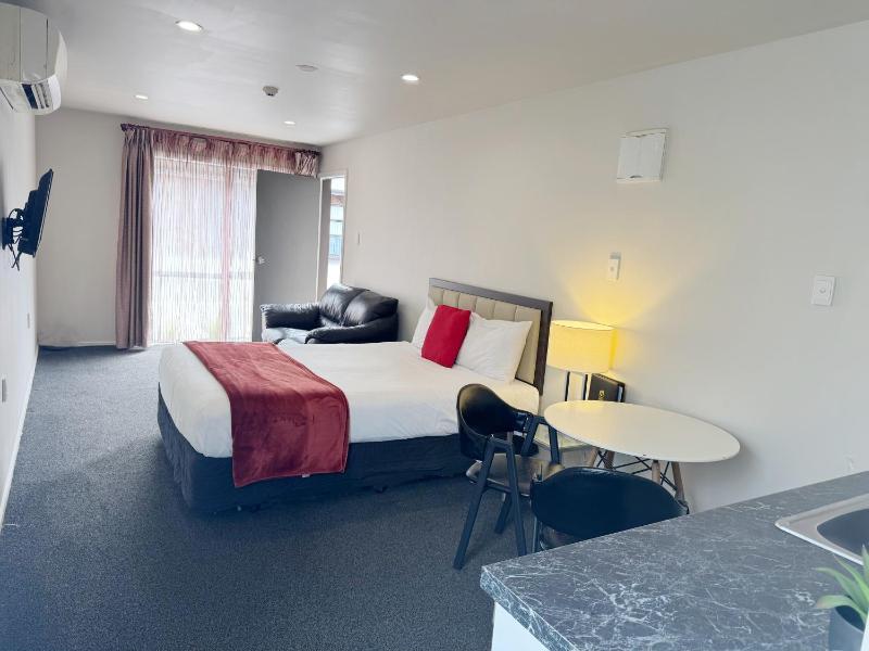 Abbey Motor Lodge - image 25
