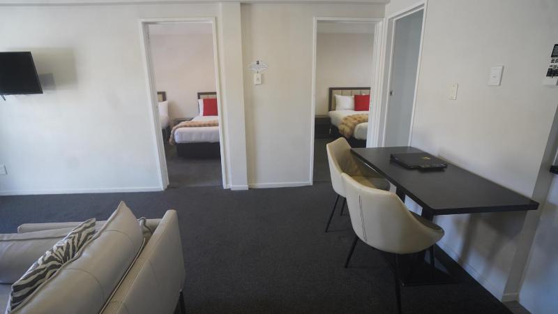 Abbey Motor Lodge - image 39