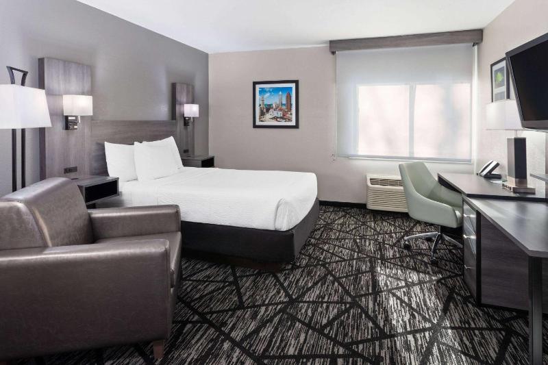 Double Room - Disability Access image 1