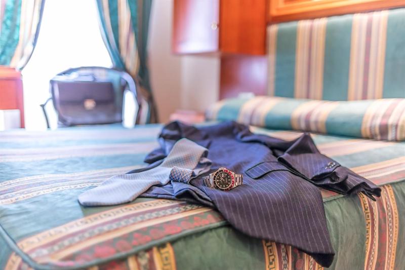 Standard Double or Twin Room image 2