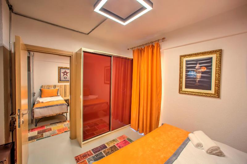 Family Connecting Room image 3