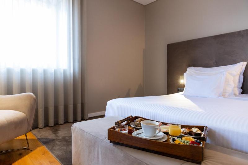 Deluxe Double Room image 4
