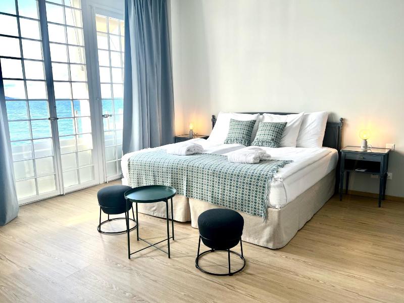 Deluxe Villa image 3