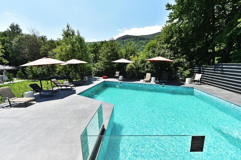 Villa with Garden View image 3