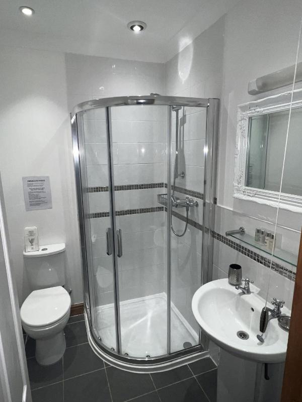 King Room image 1