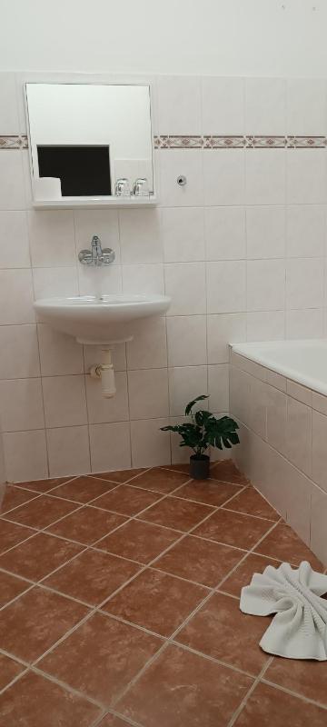 Double Room image 2