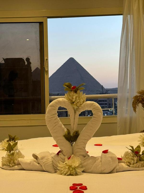 Khufu Pyramids View Inn - image 2
