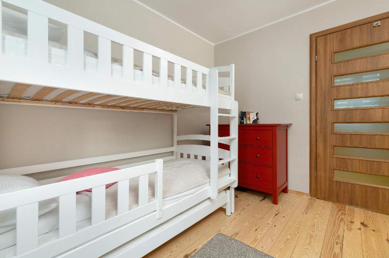 Apartament w Gdyni z Ogródkiem i 2 Sypialniami by Noclegi Renters - image 16
