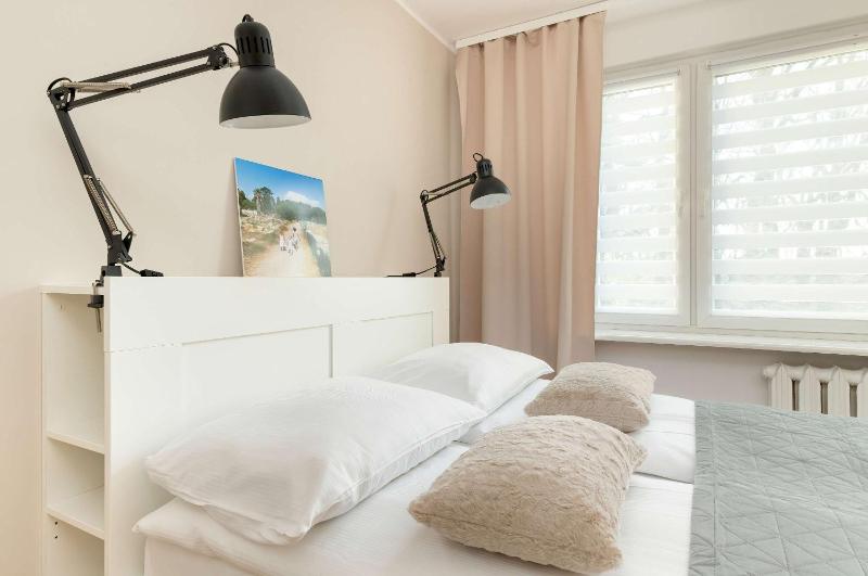 Apartament w Gdyni z Ogródkiem i 2 Sypialniami by Noclegi Renters - image 38