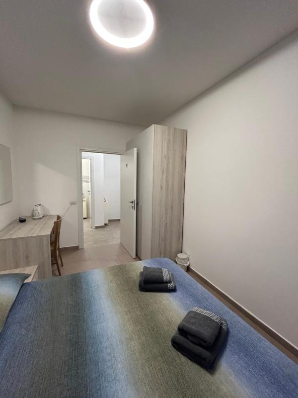 La Veranda Guest Rooms - Free Public Transport & Parking close to City Center - image 25