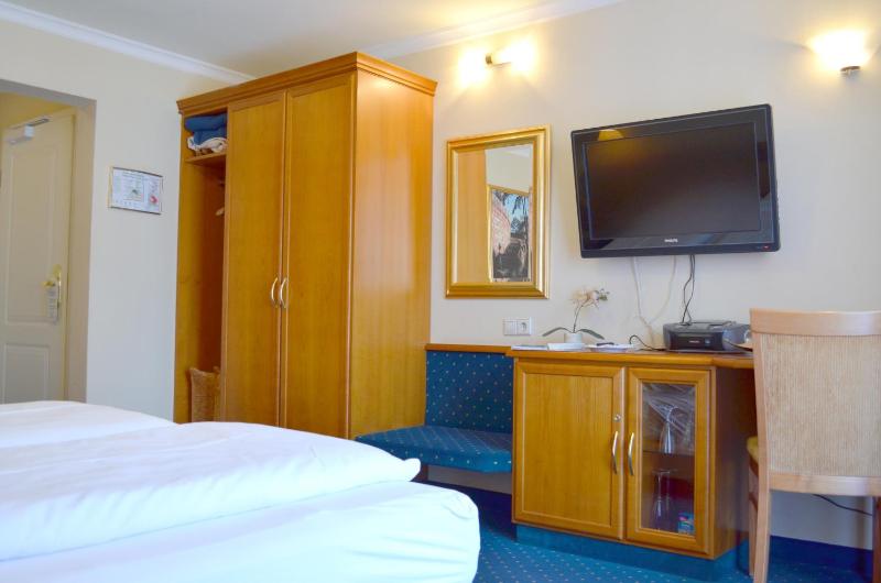 Comfort Room with Whirlpool image 2
