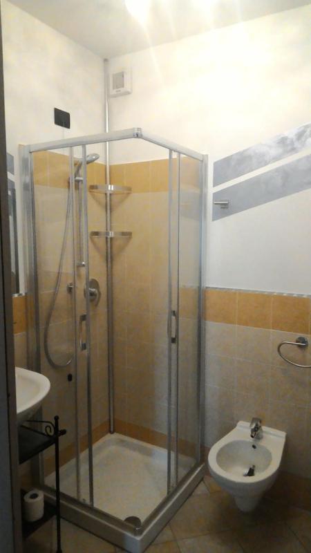 Large Double Room image 2