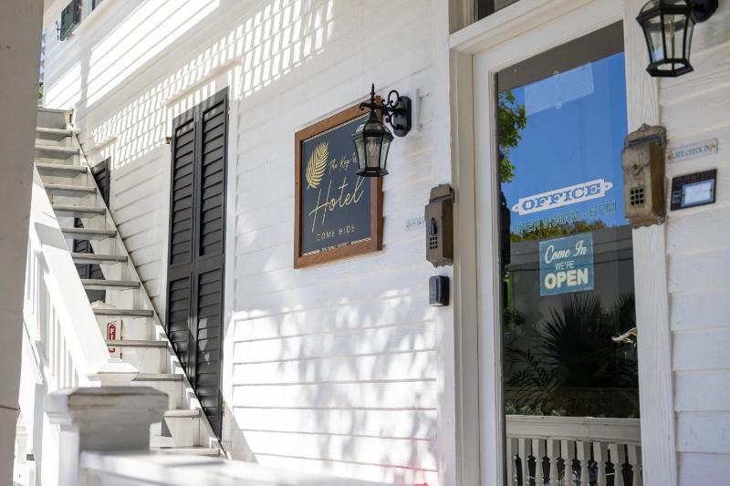 The Key West Hotel - image 30