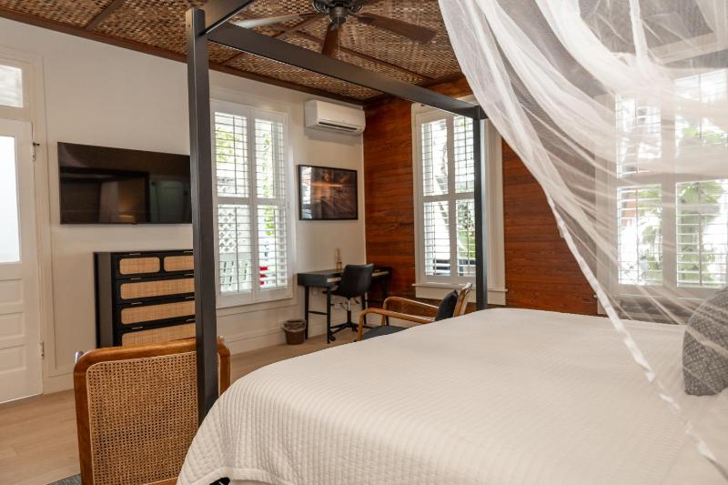 The Key West Hotel - image 10