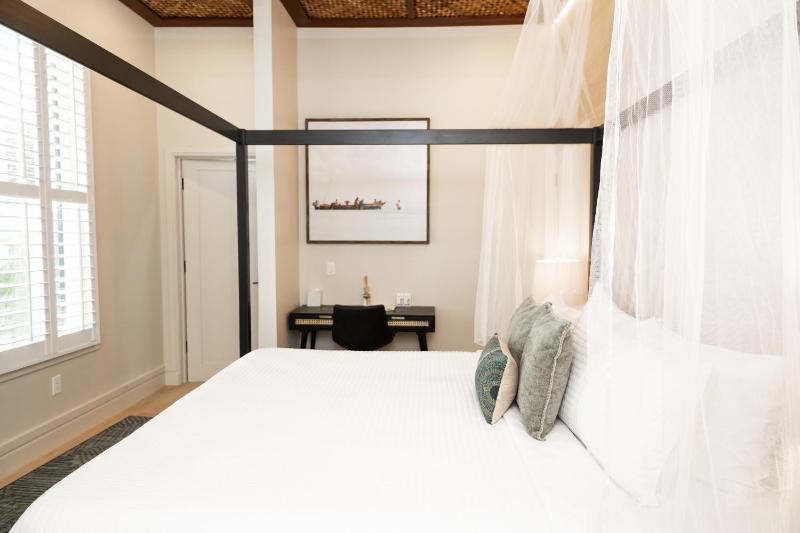 The Key West Hotel - image 6
