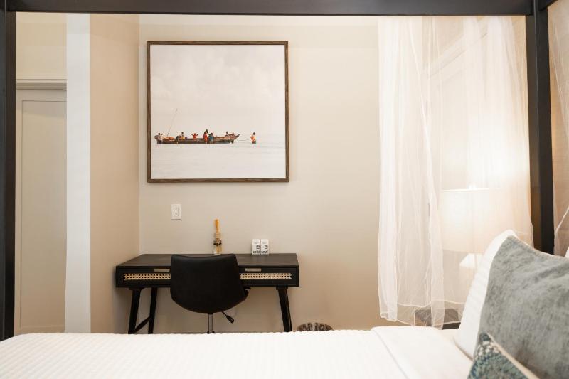 The Key West Hotel - image 16