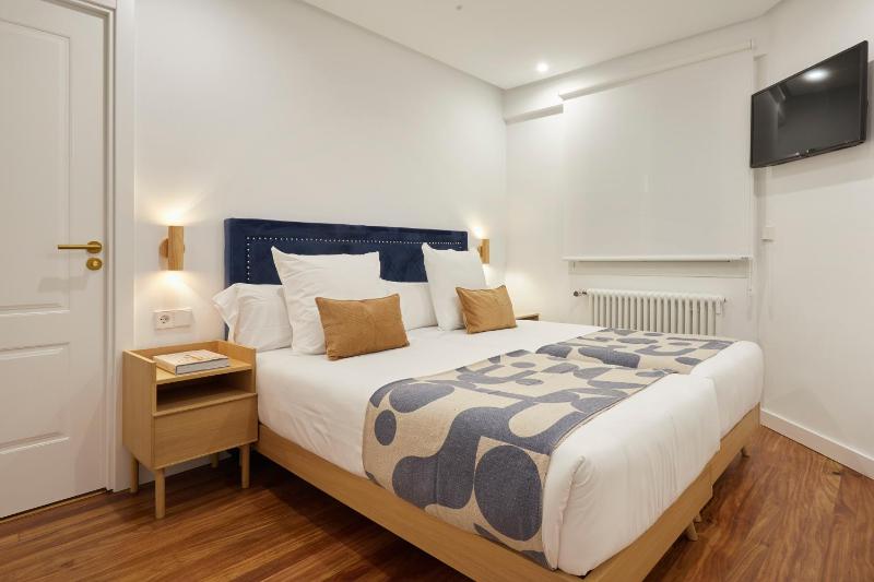 Easo Suite 18 by FeelFree Rentals - image 14
