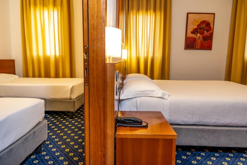 Triple Room image 4