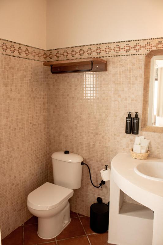 Junior Suite with Balcony  image 2