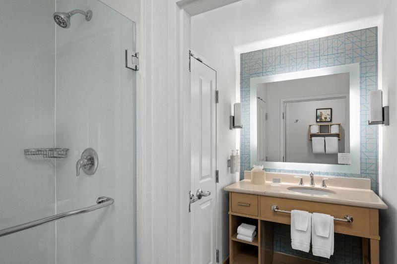 King Studio Suite - Non-Smoking image 3