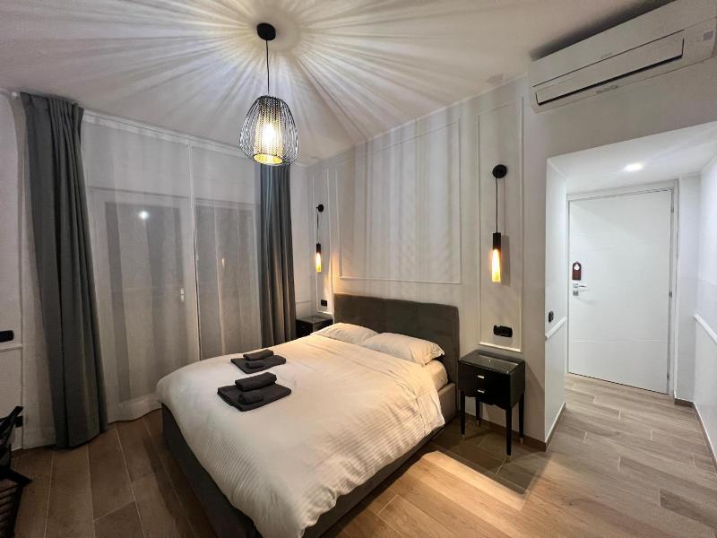 Superior Double Room image 1