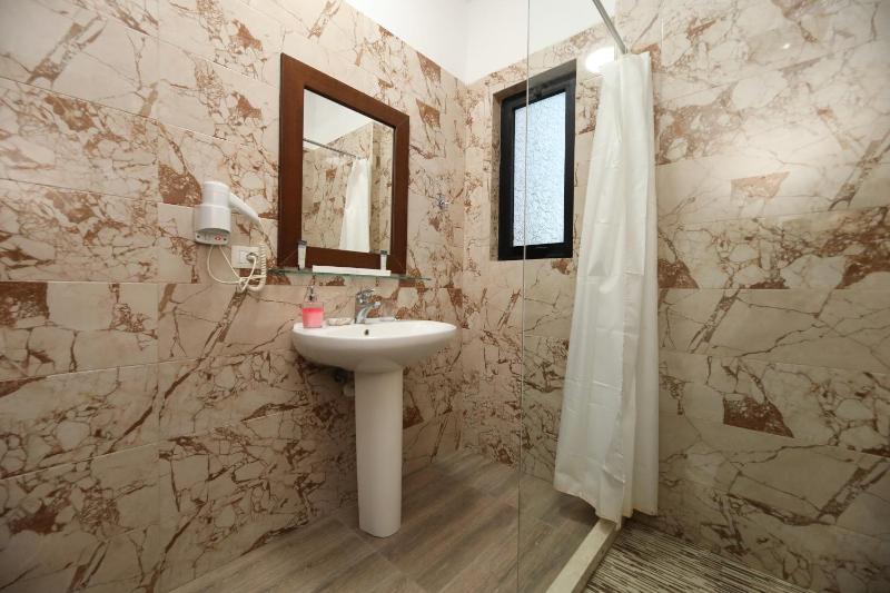 Double Room with Balcony image 3