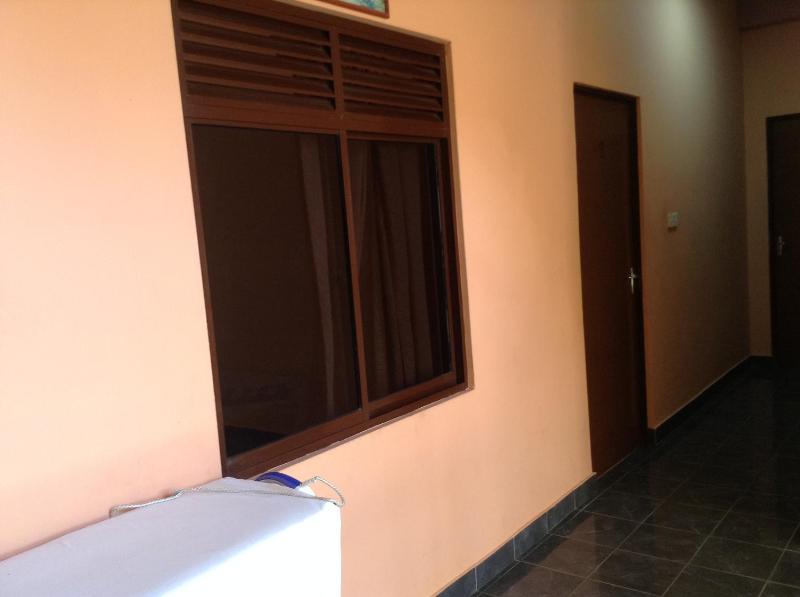 Sunshine Hotel - image 29