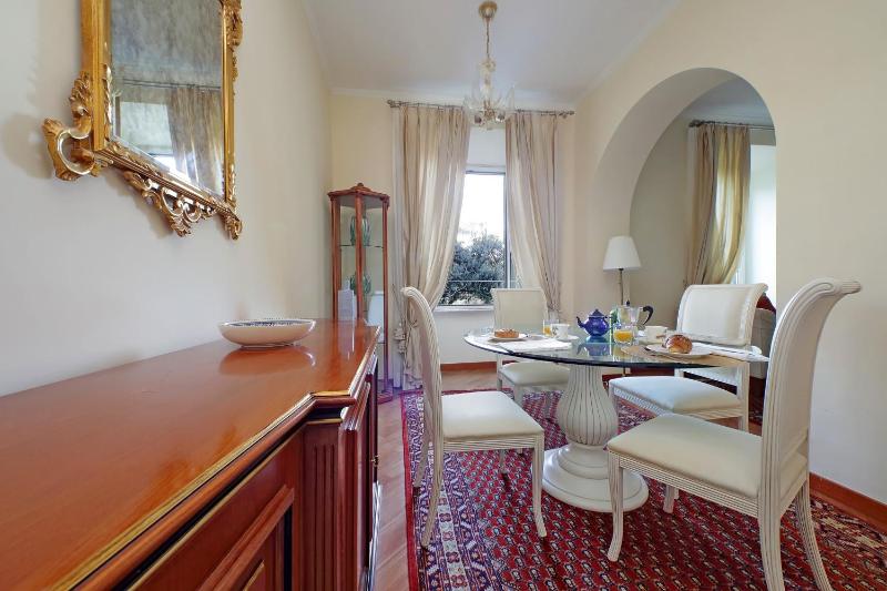 Borghese Park View - My Extra Home - image 4