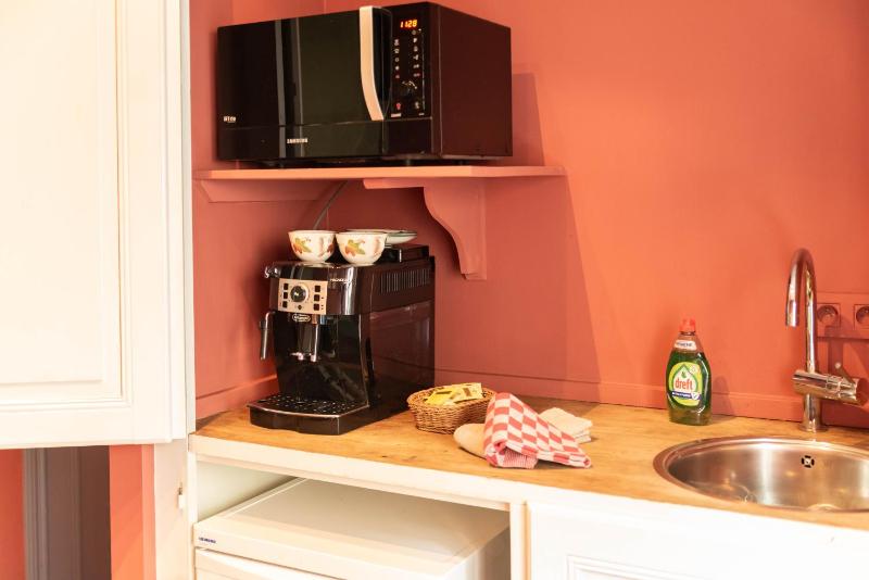 Deluxe Apartment image 2