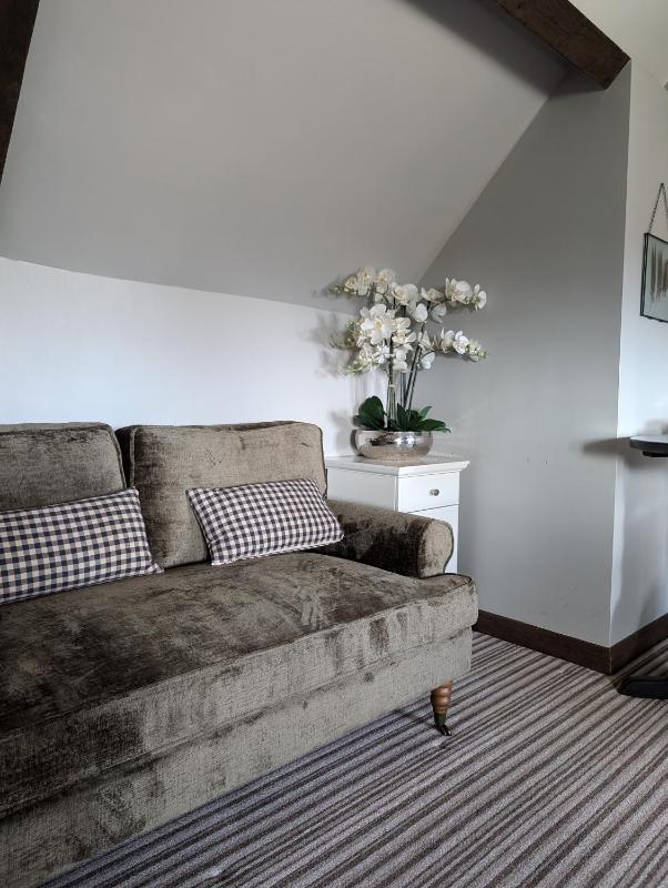 One-Bedroom Suite image 2