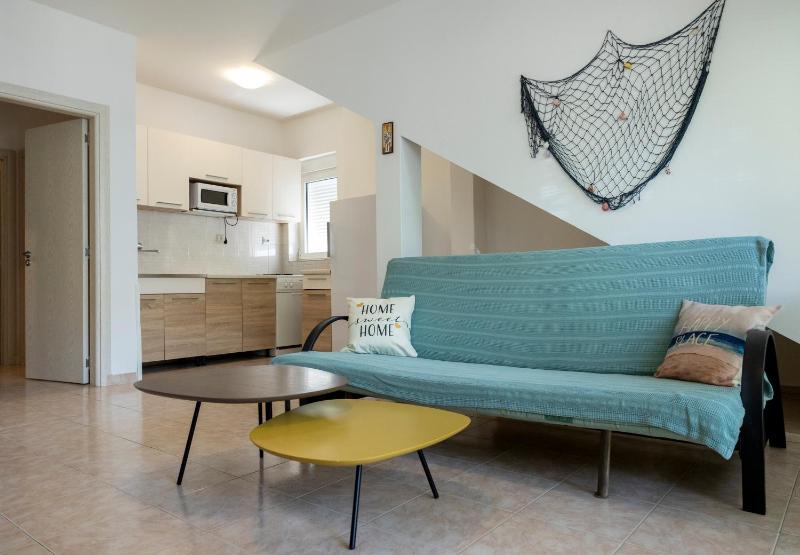 Apartment image 3