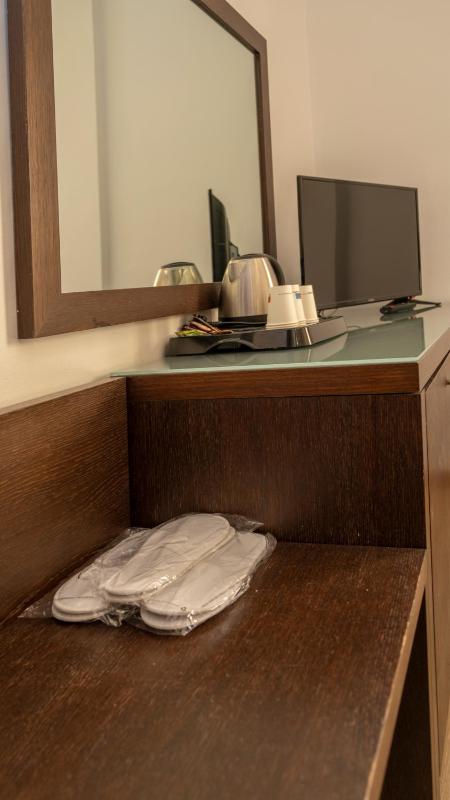 Standard Single Room image 2