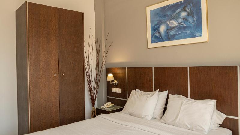 Executive Double Room image 4