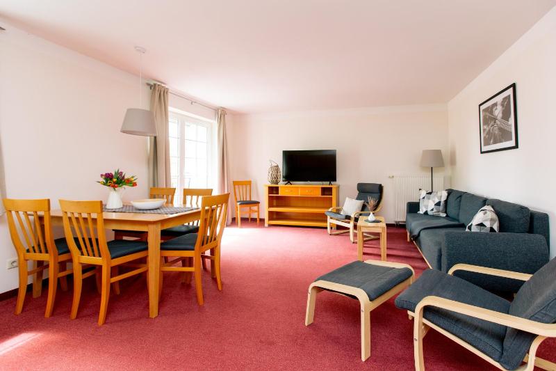 Two-Bedroom Apartment (2-4 Adults) image 3
